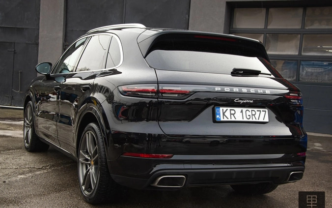 Porsche Cayenne cena 322000 przebieg: 71037, rok produkcji 2018 z Jeziorany małe 497